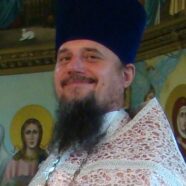 Николай Савчук награждён правом ношения креста с украшениями